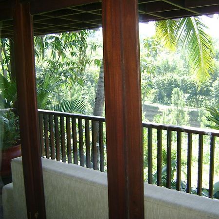 Swaloh Resort & Spa Kalangbret Room photo