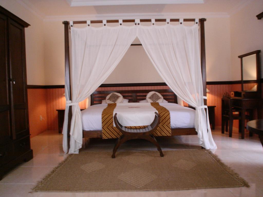 Swaloh Resort & Spa Kalangbret Exterior photo