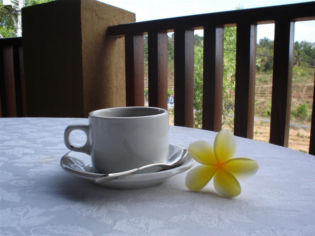 Swaloh Resort & Spa Kalangbret Exterior photo